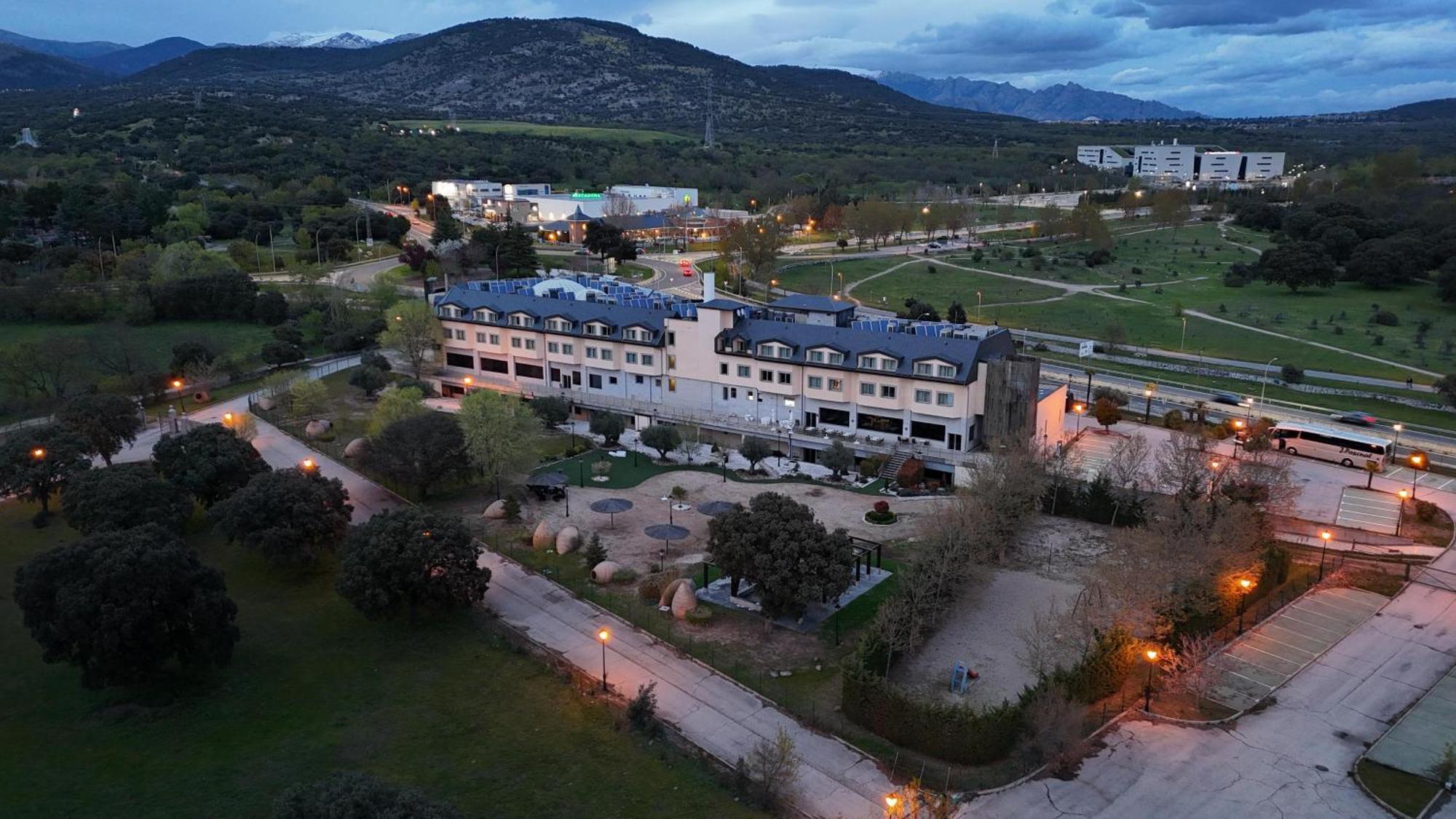 Hotel Fc Villalba Collado Villalba Luaran gambar